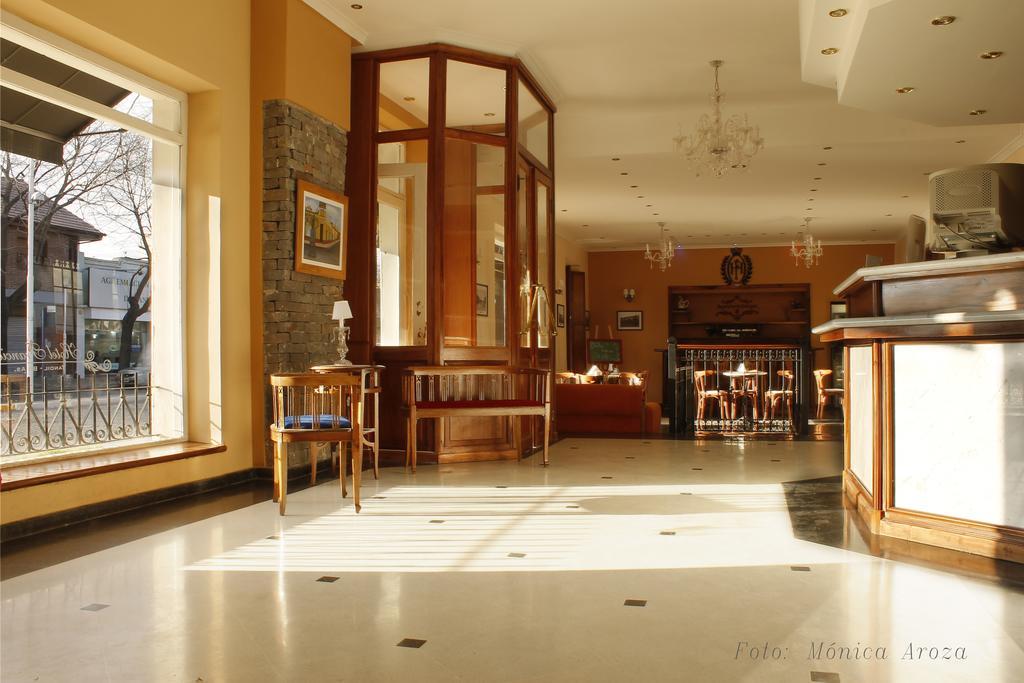 Hotel Francia Tandil Bagian luar foto