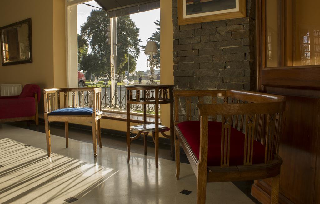 Hotel Francia Tandil Bagian luar foto